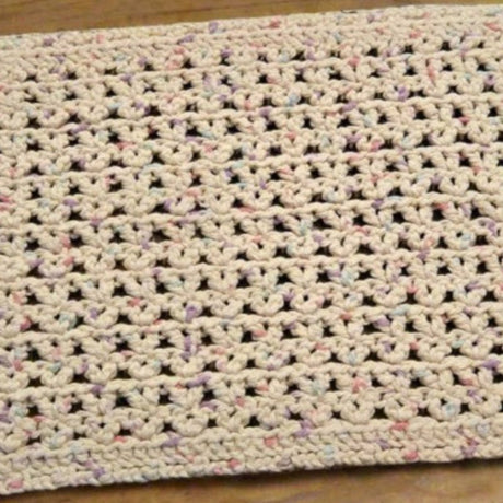 Table runner handmade with 100% cotton yarn - Stitched Creations