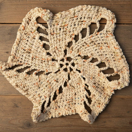 Vintage Doily spiral design - Stitched Creations