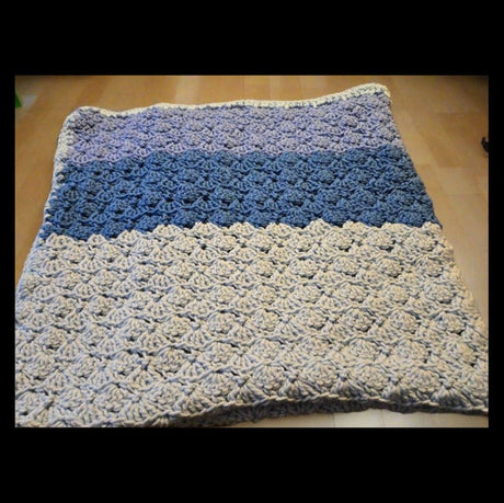 Baby blanket handmade/crib blanket with baby - Stitched Creations