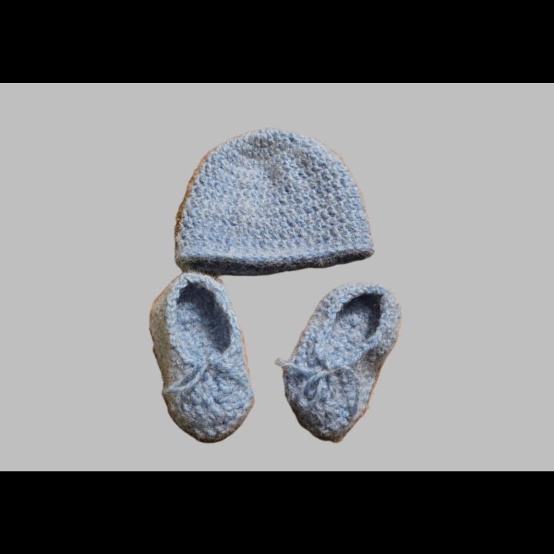 Newborn beanie hat and slippers - Stitched Creations