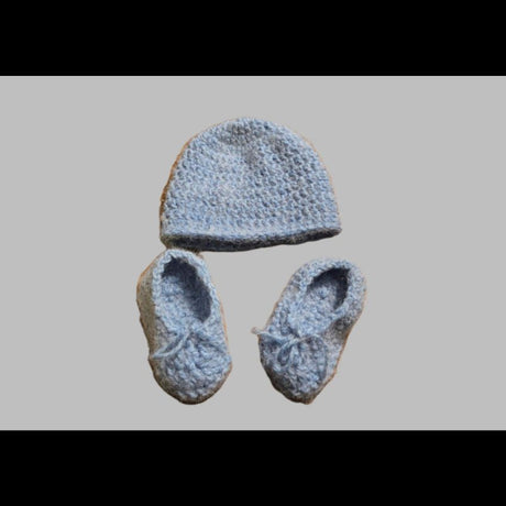Newborn beanie hat and slippers - Stitched Creations