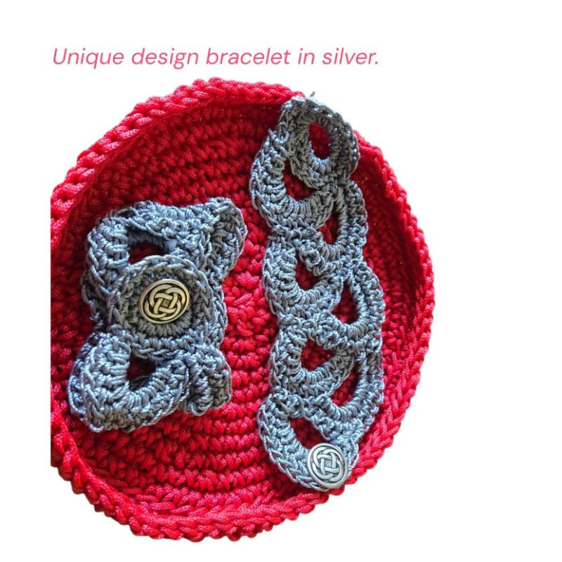 Crocheted vintage bracelets - Stitched Creations
