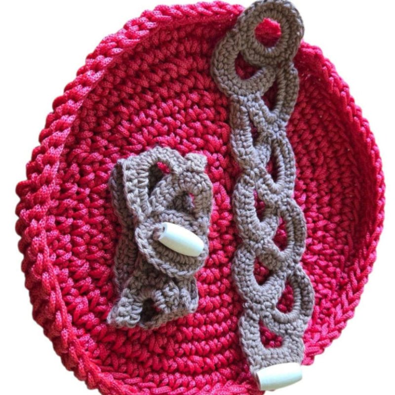 Crocheted vintage bracelets - Stitched Creations