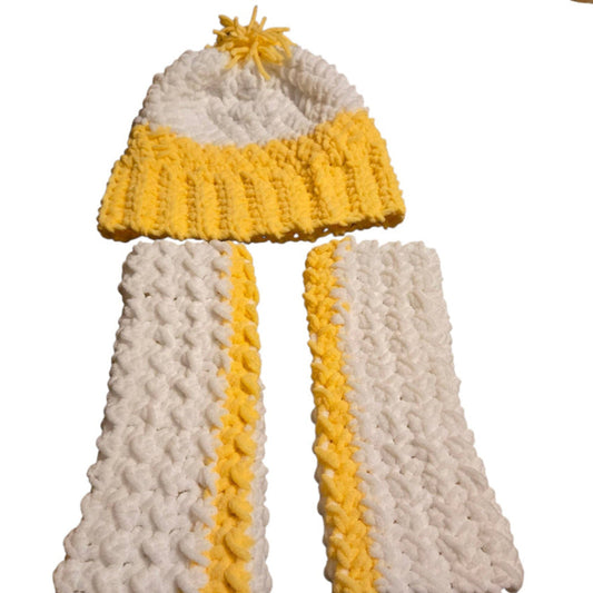 winter hat and fingerless gloves handmade from chunky yarn colors yellow and white