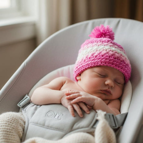 New born hat with pom pom - Stitched Creations